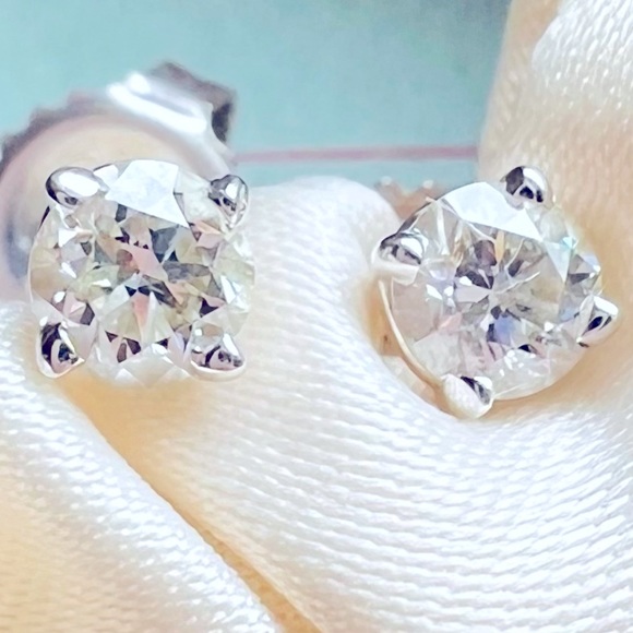 Diamond Stud Earring Pair - 14K White Gold Natural Diamonds J/SI3 TCW .48 - Picture 4 of 11